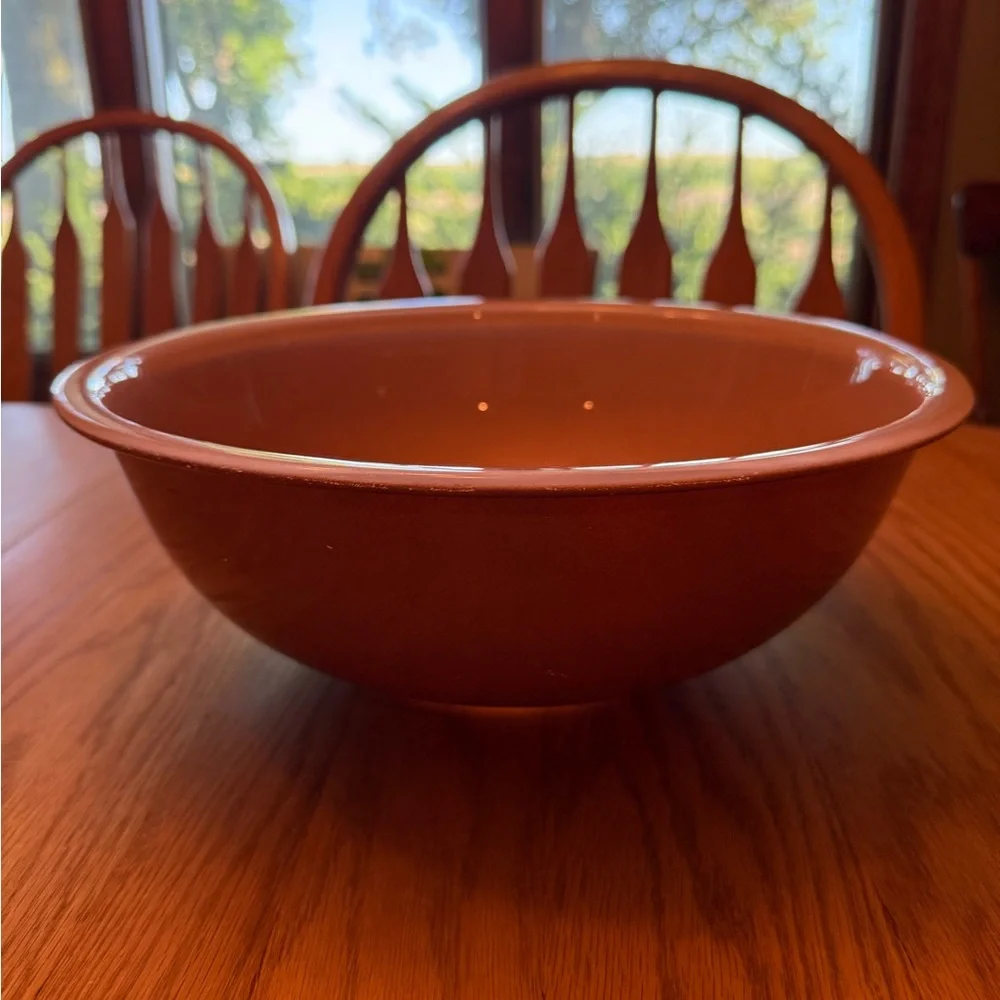 Mauve Pink Vintage Pyrex Mixing/Serving Bowl